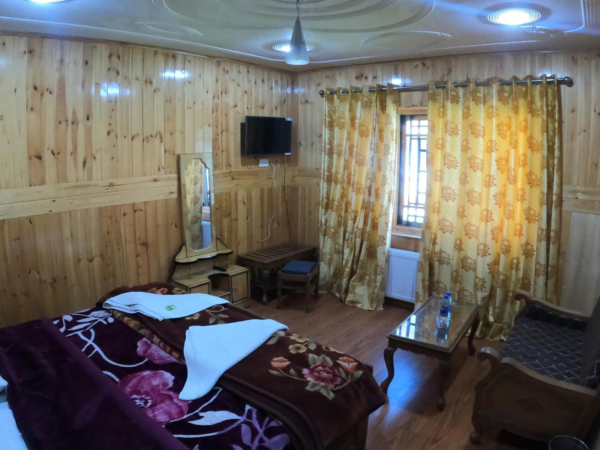 Hotel Barzman Sonamarg Ngoại thất bức ảnh