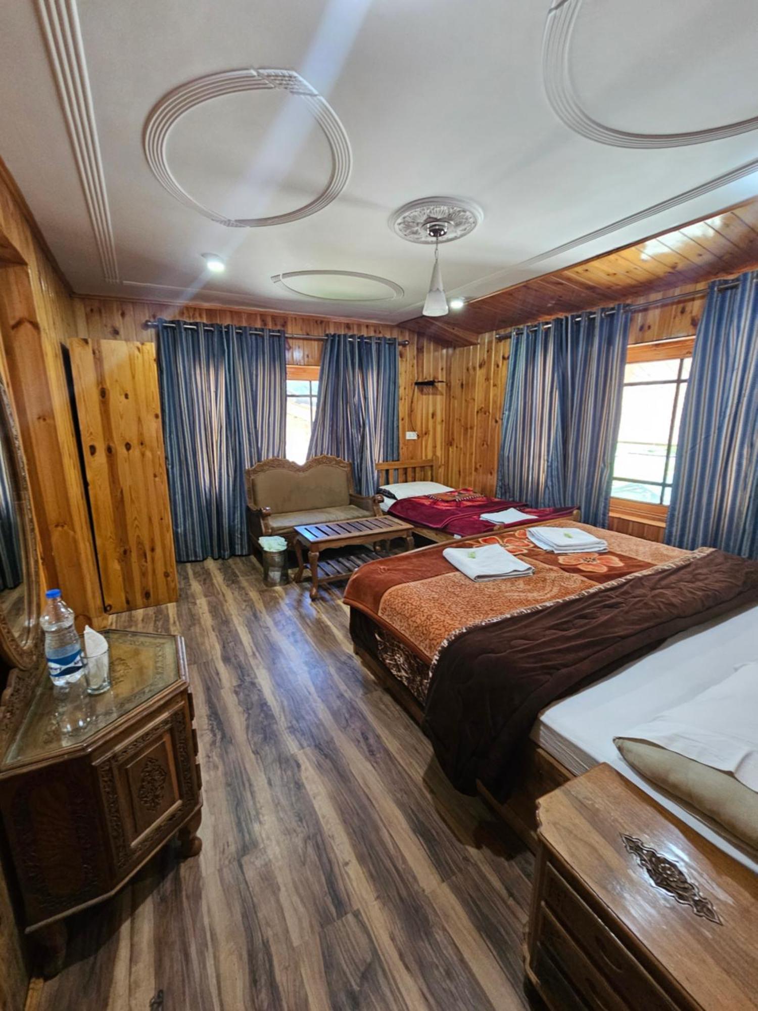 Hotel Barzman Sonamarg Ngoại thất bức ảnh
