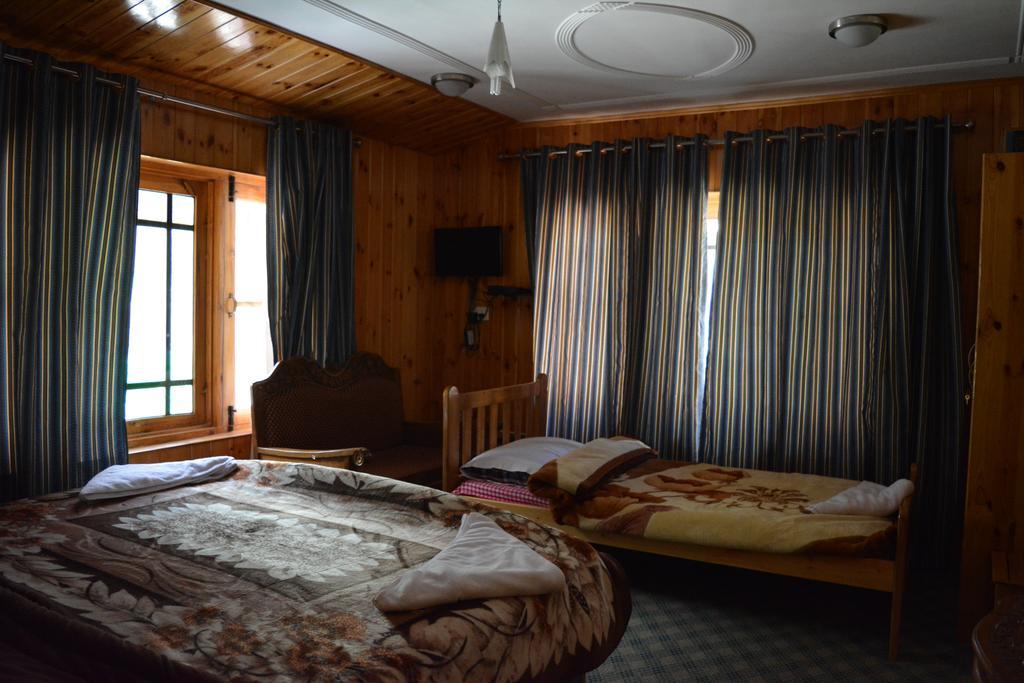 Hotel Barzman Sonamarg Ngoại thất bức ảnh