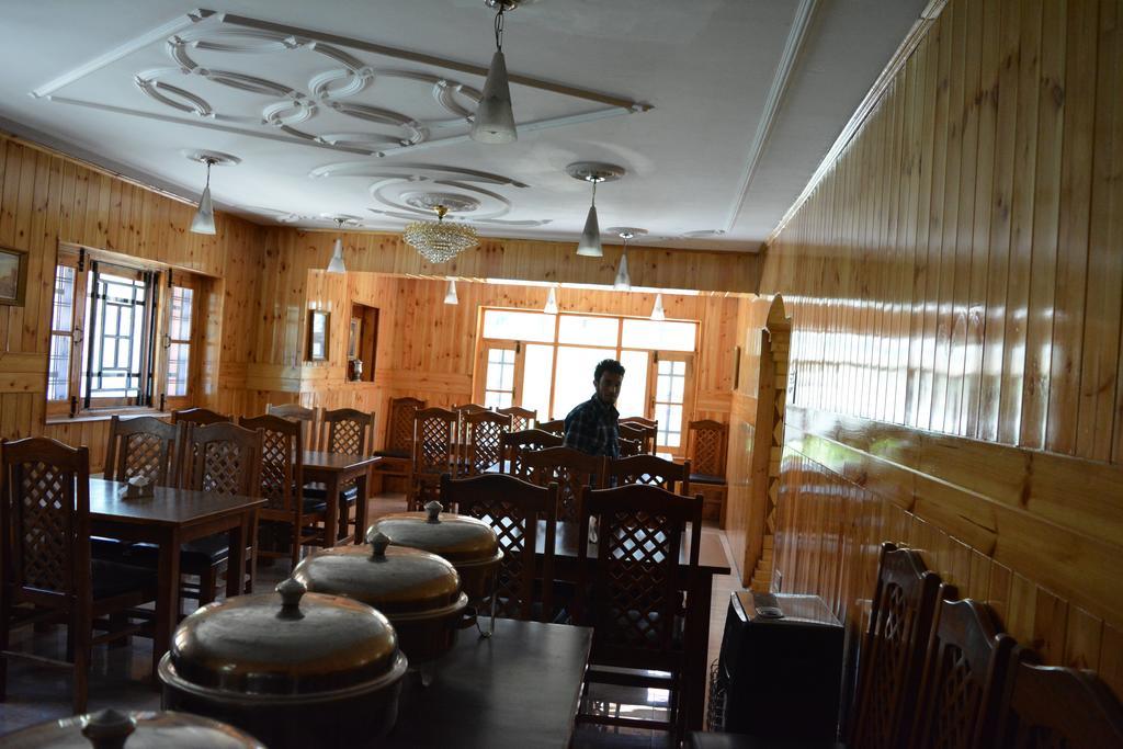 Hotel Barzman Sonamarg Ngoại thất bức ảnh