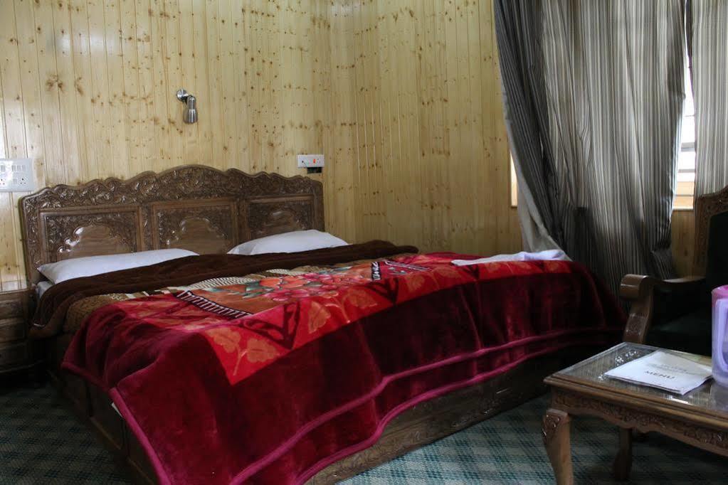 Hotel Barzman Sonamarg Ngoại thất bức ảnh